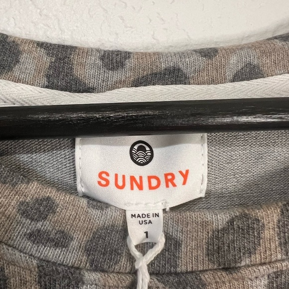 Anthropologie Sundry Leopard Print Drapey Sweater 1 Gray Pullover Crew Neck S - Picture 2 of 5